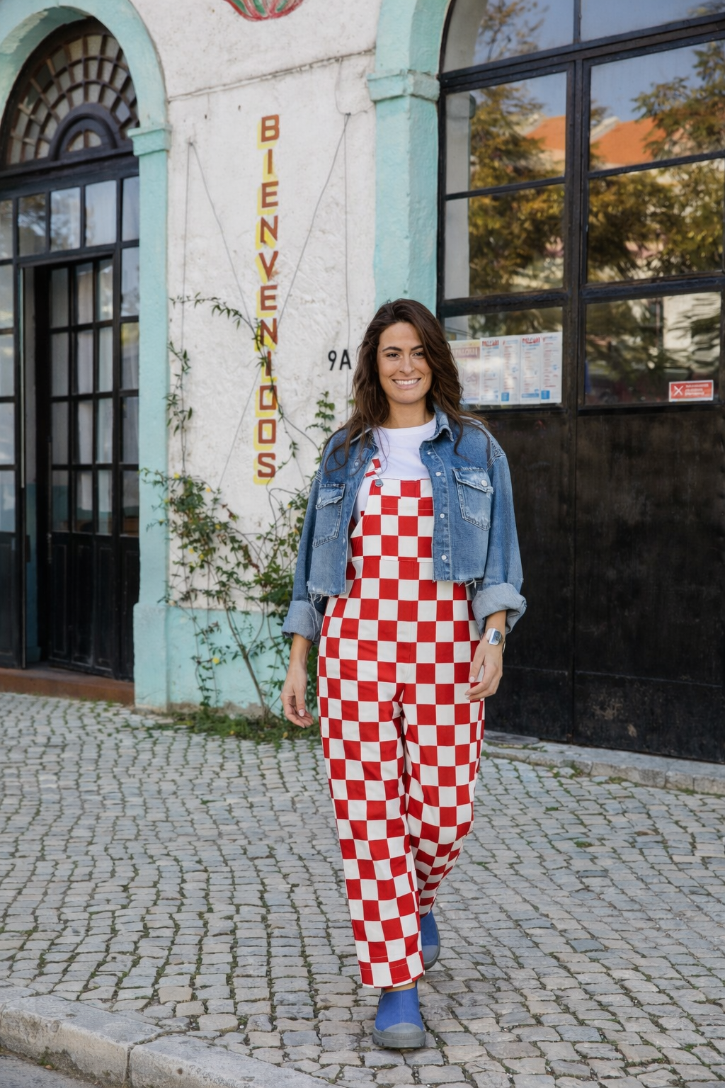 Calças Jardineiras QUADRADOS VERMELHOS